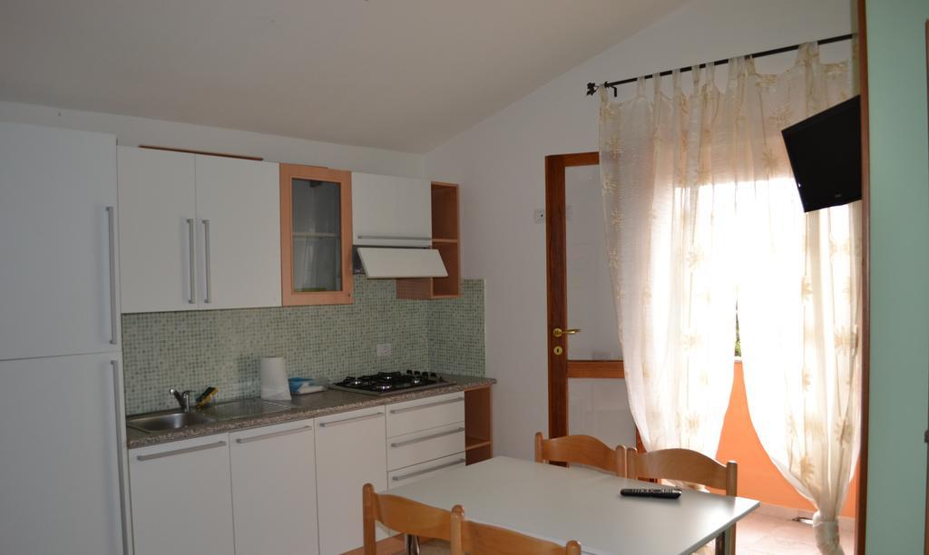 Apartments Mimose باديسي الغرفة الصورة